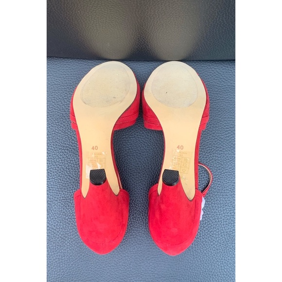 Chelsea Crew Heels - Picture 12 of 14